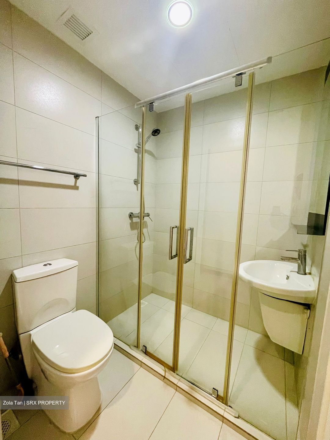 1 Canberra (D27), Condominium #591443611